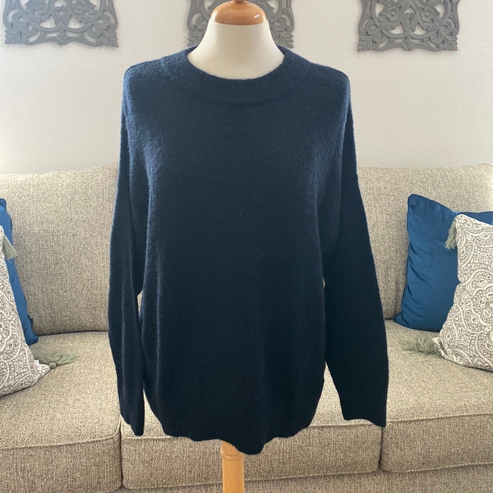 NWOT NEW H&M Dark Blue Sweater size large